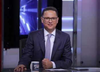 برنامج يحدث في مصر مع شريف عامر على MBC مصر