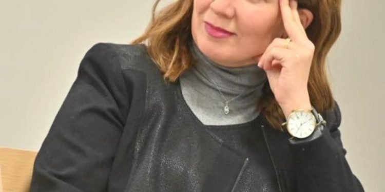 سها بهجت المتحدث الرسمى لوزارة السياحة والآثار