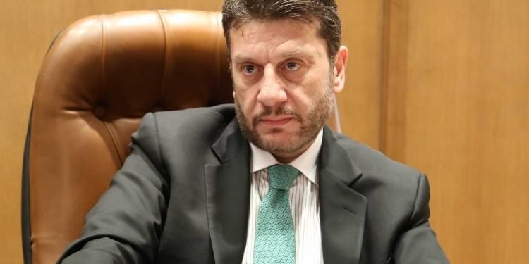 عمرو المنير نائب وزير المالية السابق للضرائب