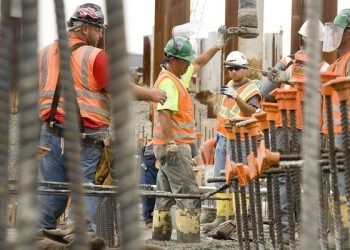 استئناف صرف منحة الرئيس للعمالة المتضررة من كورونا غدا