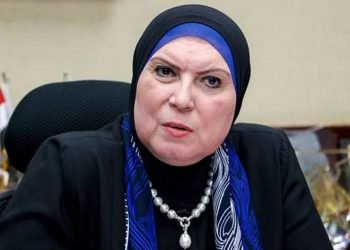 الصناعة تعلن عن طلبات لتصنيع الكمامات القماش