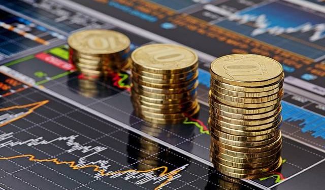 بلومبرج: البنوك المصرية تغطي الجزء الأكبر من التدفقات النقدية الخارجة