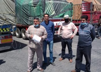 جمارك نويبع تضبط محاولة تهريب كمية من الملابس الجاهزة