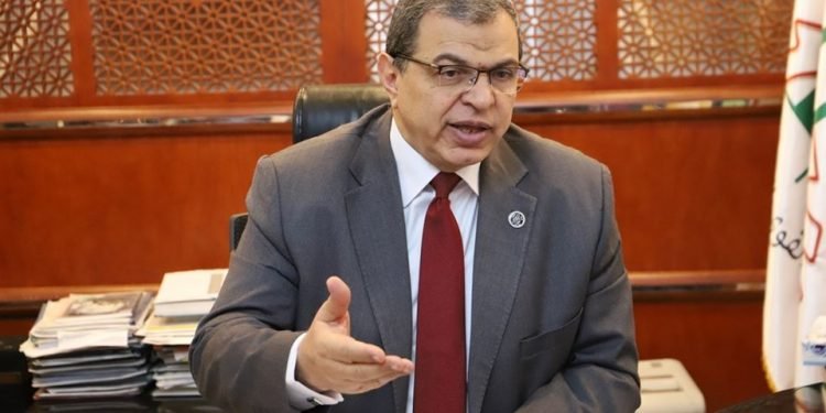 تقرير لـ “سعفان”: الأربعاء والخميس القادمين.. 5 رحلات طيران استثنائية للمصريين بأبوظبي