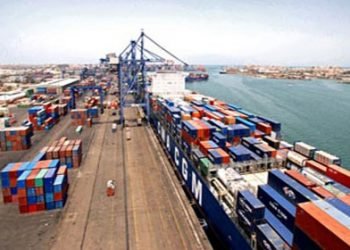 تحصيل 3,5 مليار جنيه ضرائب ورسوم بجمارك «بورسعيد» و«السخنة» في أبريل