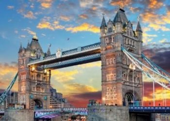 رويترز : بريطانيا تلزم الشركات بتحمل 20-30% من أجور العمالة المتوقفة