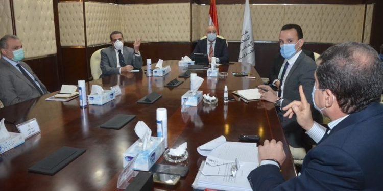 وزير الاسكان يتابع الموقف التنفيذي لمشروع تطوير منطقة “مثلث ماسبيرو”