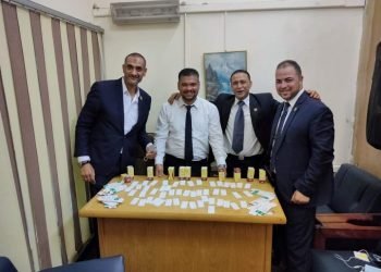 جمارك مطار القاهرة تضبط محاولة تهريب عدد من الأقراص المخدرة