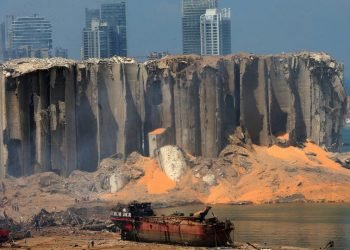 شحنات طبية وأدوية و غذائية وملابس لدعم اللبنانيين فى مواجهة تداعيات مرفأ بيروت