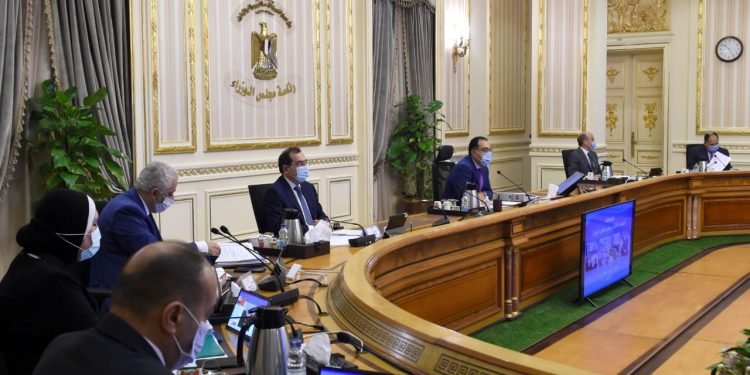 الوزراء: الموافقة على مشروع قانون لتحسين أوضاع المعلمين بالتعليم العام والأزهري تنفيذاً للتوجيهات الرئاسية