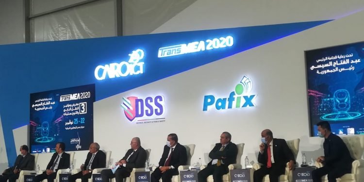 جلسة الطرق شريان الحياه بمؤتمر النقل الذكى بمعرض كايرو اى سى تى