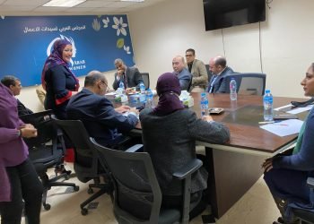 وزير المالية.. فى حوار مفتوح مع رئيس وأعضاء الاتحاد العام للغرف التجارية:   تكليف رئاسى بتقليص زمن الإفراج الجمركى لأقل من يوم لخفض أسعار السلع والخدمات