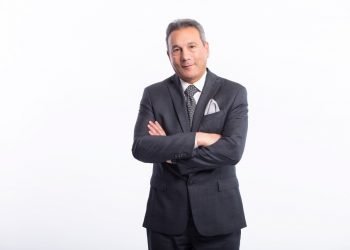 تكريم رئيس بنك مصر ضمن أفضل مائة رئيس تنفيذى عربى