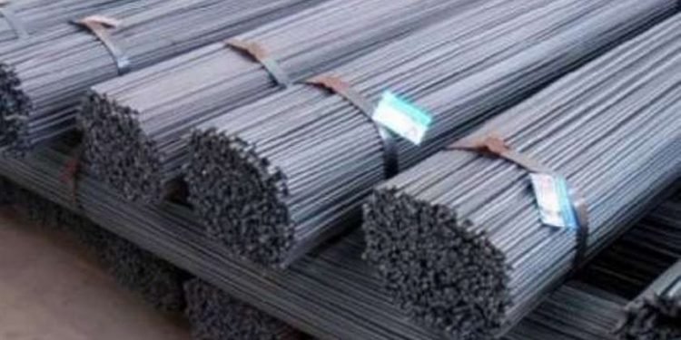 رسائل SMS من شركات الحديد للتجار: الأسعار ثابتة لأسبوعين مقابل الشراء