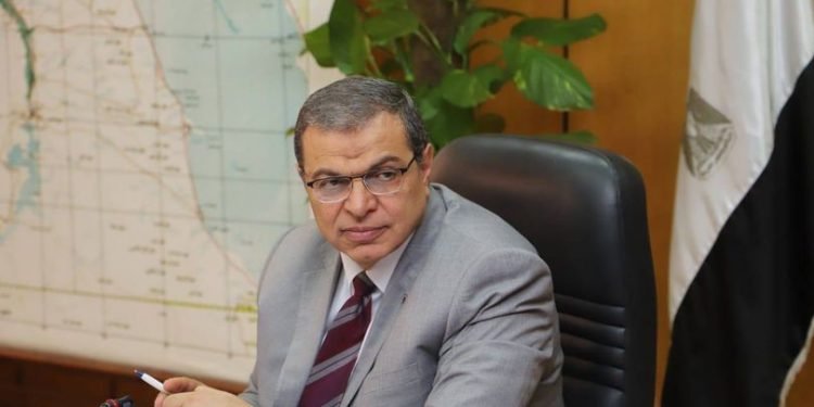 القوى العاملة : 7يناير إجازة بأجر للعاملين بالقطاع الخاص بمناسبة عيد الميلاد