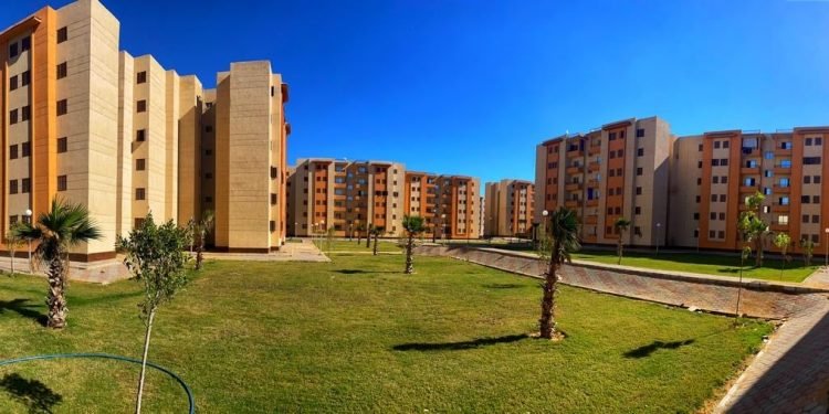 وزير الإسكان: اليوم..بدء تسليم 1392 وحدة سكنية بالإسكان اجتماعى بمدينة 6 أكتوبر الجديدة