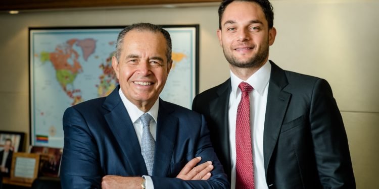 مجموعة منصور تستثمر 100 مليون يورو في شراكة مع مجموعة “حقك تحلم” لكرة القدم