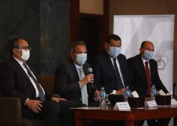 رئيس الضرائب خلال لقاء مع اتحاد البنوك : ثورة حقيقية ف المصلحة فى الفترة الحالية