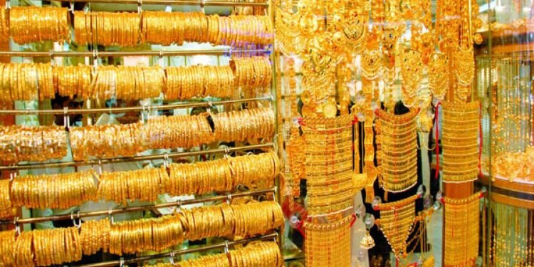 أسعار الذهب اليوم الأحد ..استقرار وعيار 24 بـ 915 جنيه