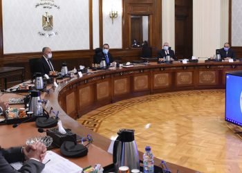 رئيس الوزراء يبدأ سلسلة لقاءاته مع اللجان النوعية بمجلس النواب بلجنة الزراعة والري