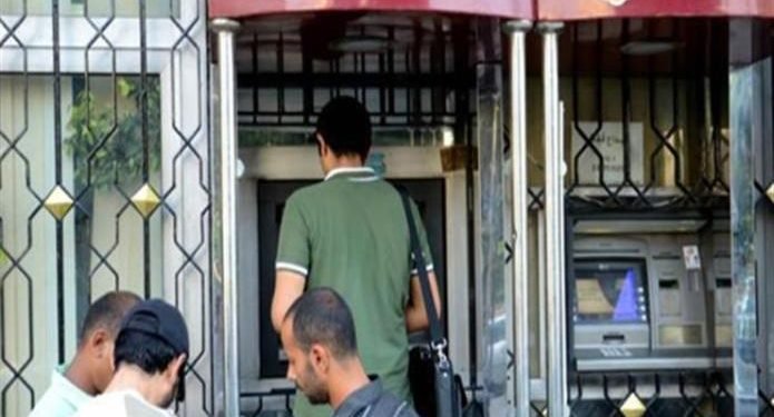 غدا.. صرف رواتب مارس لموظفي 16 وزارة