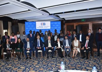 التجارى الدولى يشهد تخرج “19 محلل إئتمان” معتمد فى شرق إفريقيا من كينيا وأوغندا