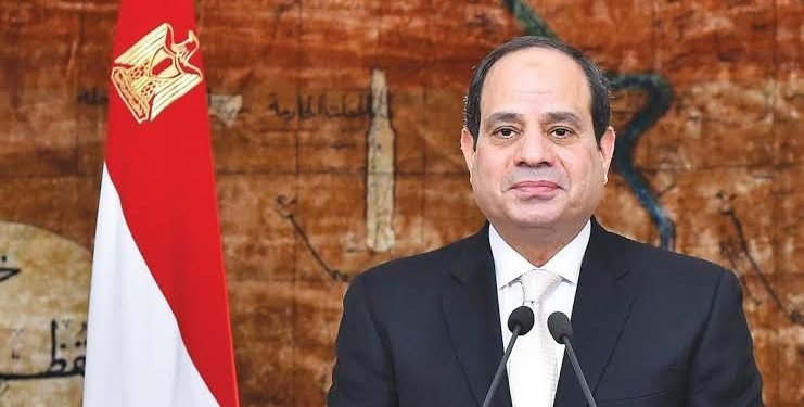 الرئيس يوجه بزيادة الحد الأدنى للأجور الى ٢٤٠٠ جنيها