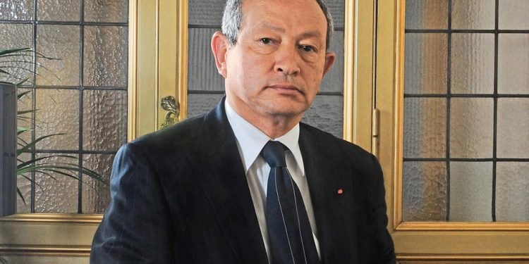 نجيب ساويرس يتخلى عن رئاسة مجلس «أوراسكوم للاستثمار»