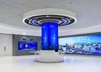 هواوي تكنولوجيز تنظم جولة افتراضية لغرفة صناعة تكنولوجيا المعلومات داخل مركزها العالمي