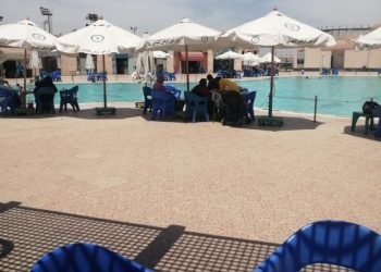 وزارة الرياضة تواصل تطبيقها للإجراءات الاحترازية وترصد مخالفات بالشمس والعبور