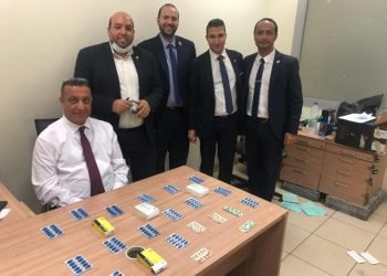 جمارك مطار القاهرة الدولي تضبط تهريب عدد من الأقراص المخدرة