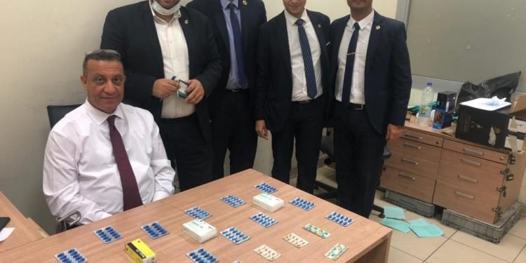 جمارك مطار القاهرة الدولي تضبط تهريب عدد من الأقراص المخدرة
