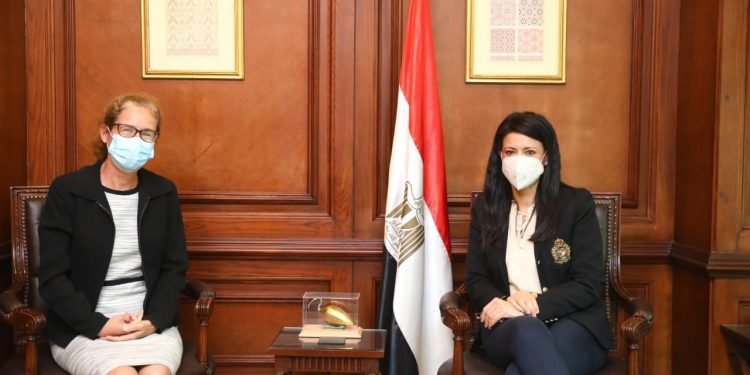 وزيرة التعاون الدولي تبحث مع المديرة الإقليمية للبنك الدولي مجالات الشراكة المستقبلية