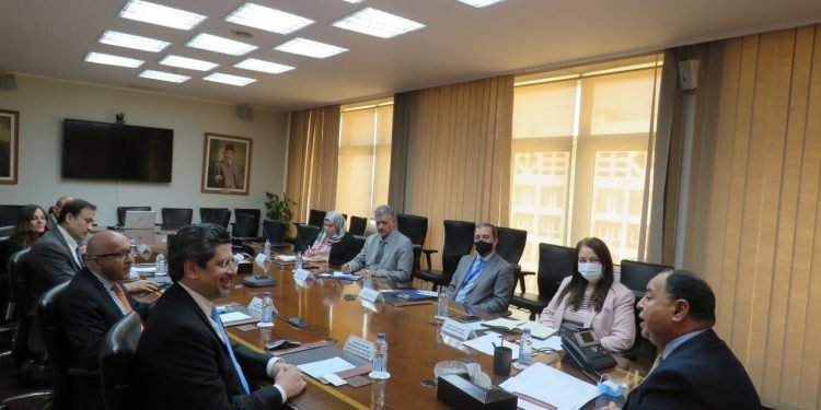 معيط فى لقائه برئيس المؤسسة الإسلامية لتنمية القطاع الخاص :  القطاع الخاص محرك رئيسى للتنمية