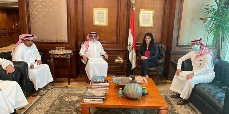 المشاط تبحث تعزيز علاقات التعاون الاقتصادى مع الجانب السعودى