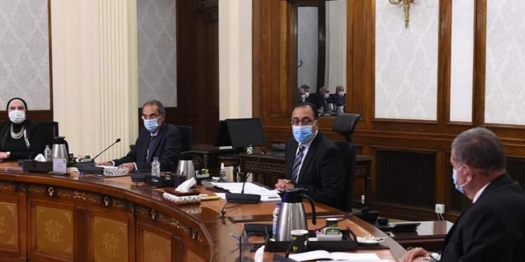 مدبولي خلال اجتماعه مع ” اتصال ” : تنظيم عمل الشركات العاملة في مجال تطوير البرمجيات وتكنولوجيا المعلومات