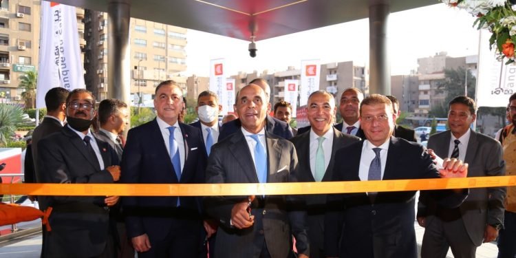 افتتاح بنك القاهرة فرع مدينة نصر بعد انتهاء تطويره