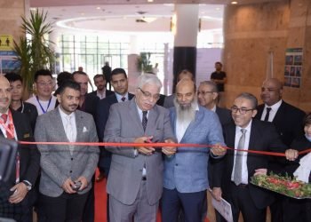 رئيس الصناعات الهندسية يفتتح المعرص الرابع لتكنولوجيا الليد