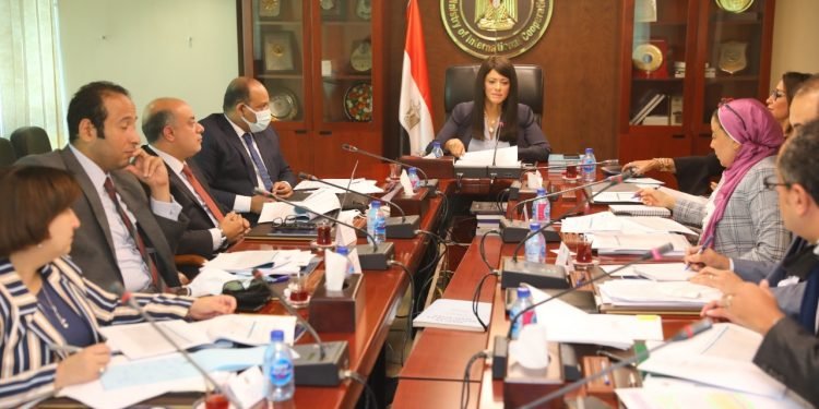 المشاط ترأس اجتماع لجنة تحول مؤسسات التمويل الدولية عن العمل بالليبور