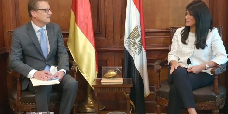 وزيرة التعاون الدولى تلتقى السفير الألمانى الجديد لبحث مجالات التعاون الإنمائى