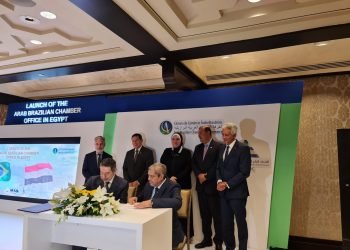 العربي يوقع اتفاقية استضافة غرفة التجارة العربية البرازيلية باتحاد الغرف التجارية