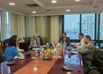 صناعة الجلود تستقبل وفدا ايطاليا لبحث سبل التعاون