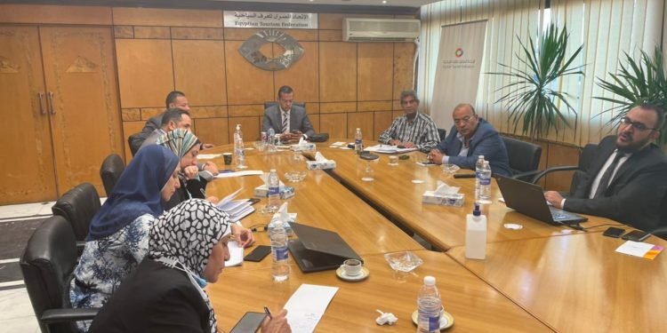 رئيس الضرائب : تواصل مستمر من المصلحة مع كافة القطاعات فى المجتمع للتعرف على المشكلات