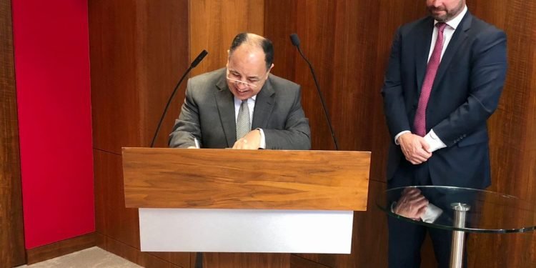 وزير المالية من لندن : الإقبال على طرح إي فاينانس يعزز مساهمة القطاع الخاص في الاقتصاد