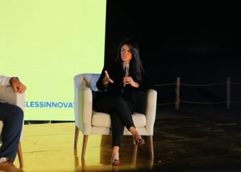 وزيـرة الـتعاون الـدولـي تـشارك فـي خـتام “رايــــز أب” للابداع والتكنولوجيا بأهرامات الجيزة