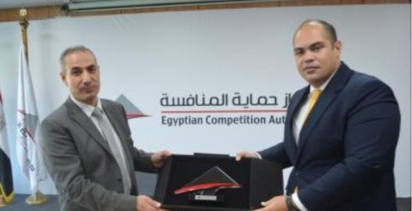 المالية: التعاون مع حماية المنافسة لمنع الممارسات الضارة فى التعاقدات العامة