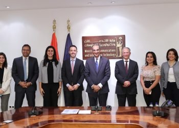 وزارة الاتصالات: إنشاء أكاديمية لبناء قدرات الشباب في مجال البرمجة