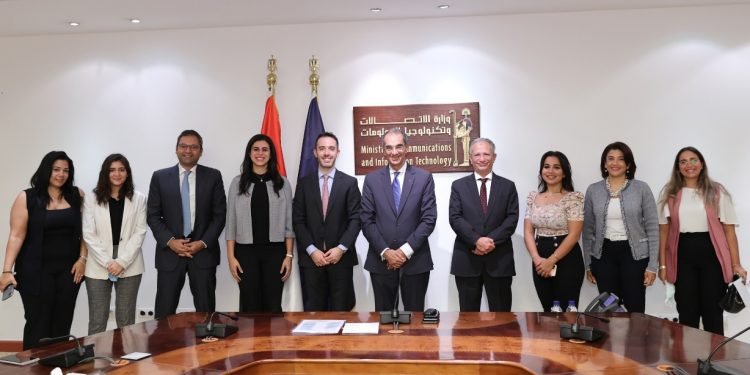 وزارة الاتصالات: إنشاء أكاديمية لبناء قدرات الشباب في مجال البرمجة