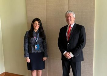 المشاط تبحث تنمية العلاقات الثنائية مع وزير الزراعة و التجارة النيوزيلندى