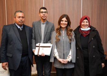 مايكروسوفت تكرم الطالب المصري الفائز في المسابقة الدولية في مجال التطبيقات